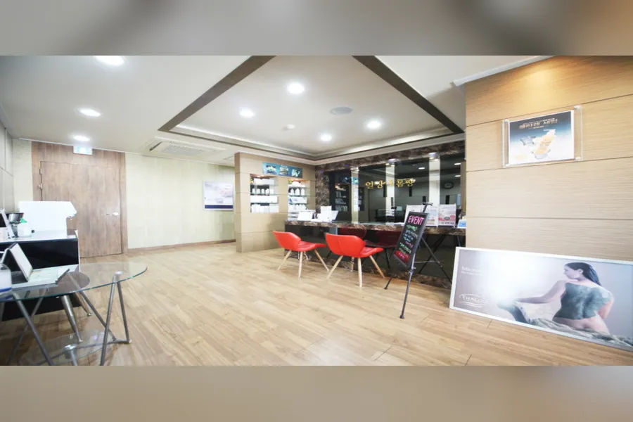 구로구 개봉동 얼짱몸짱 에스테틱 매장 사진 1